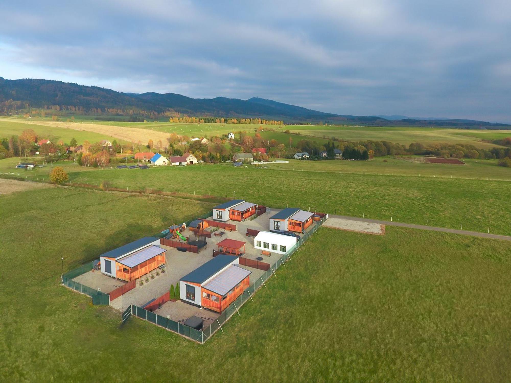 Rajska Polana Domki Premium ,Na Odludziu Z Prywatna Balia Z Jacuzzi I Sauna ,Cisza,Rowery Elektryczne,Gory,Astroprzygoda,- Adrspach, Skalne Miasto, Zamek Ksiaz,Andrzejowka,Karpacz, Sniezka,Janskie Laznie,Pec Mieroszow Exterior foto